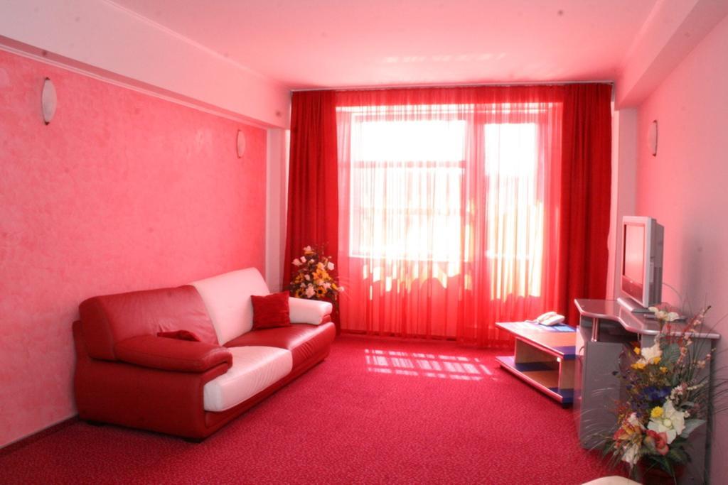 Hotel Zytto By Razvan Rat Slatina (Olt) Quarto foto